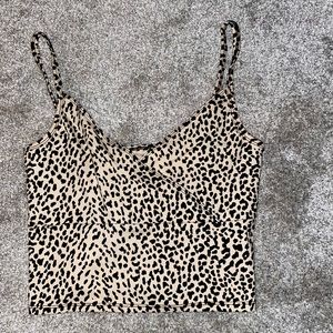 🚨SHEIN V-Neck Leopard Cropped Tank